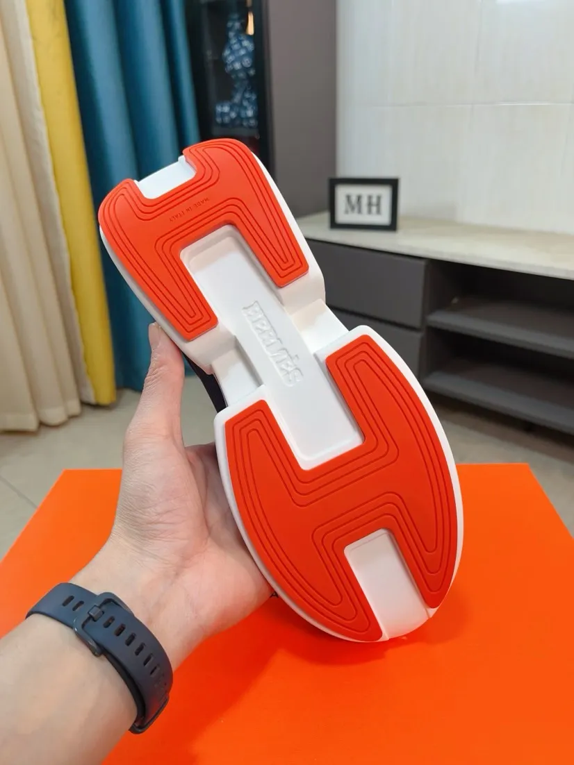 Men's shoes 💰460🌸🌸【HERMES】Hermès high-end quality original shoe upper: 🔝tumbled calfskin, suede calfskin, shoe body sewn H totem, outsole: ultra-light TPU foam·rubber; two-color molded outsole, ultra-high quality control·fine workmanship: highlighting (high-end·luxury·grade) 38-44 (45 can be customized)